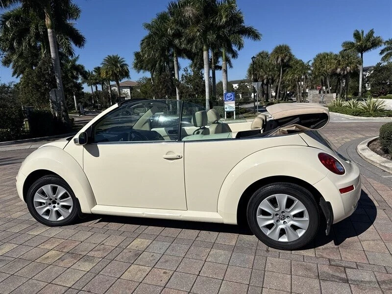 2008 Volkswagen New Beetle - Image 5 of 21