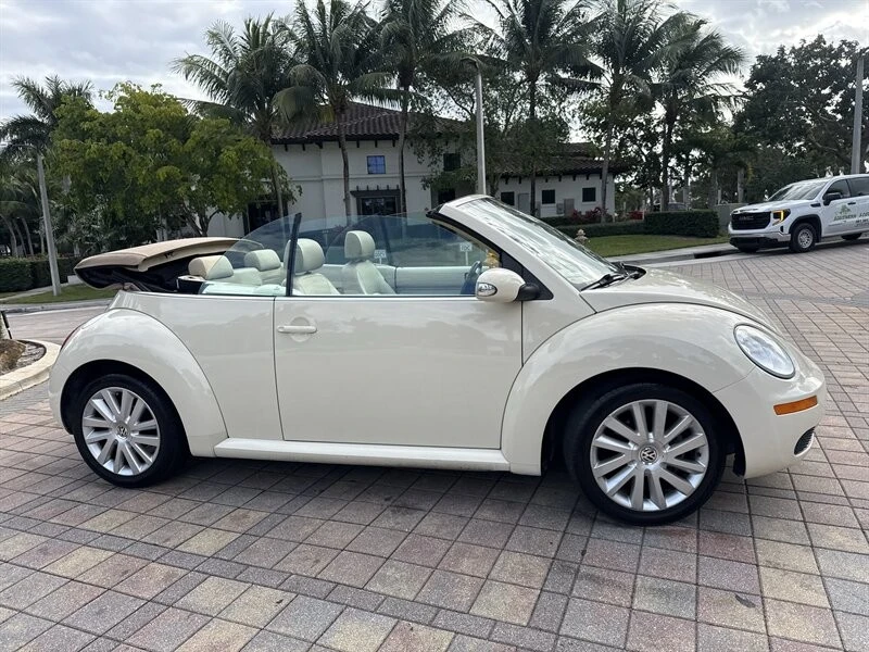 2008 Volkswagen New Beetle - Image 14 of 21