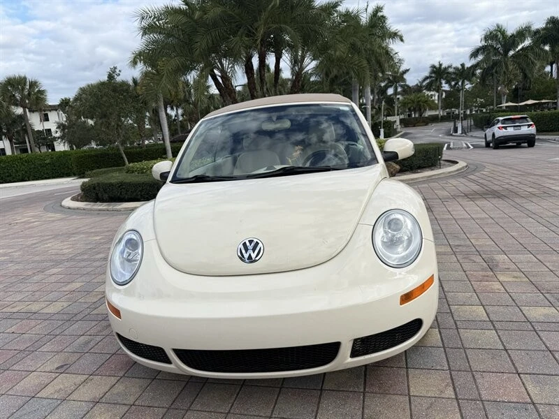 2008 Volkswagen New Beetle - Image 8 of 21