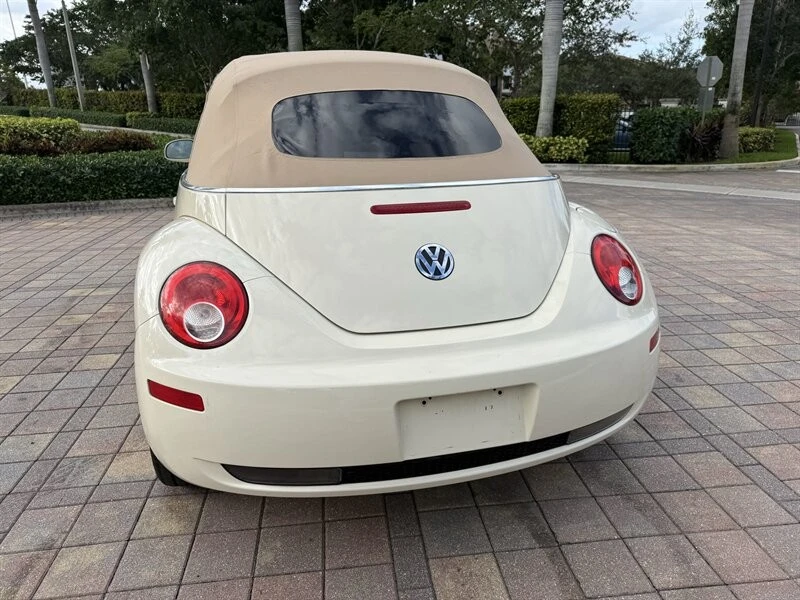 2008 Volkswagen New Beetle - Image 4 of 21