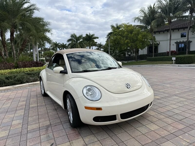 2008 Volkswagen New Beetle - Image 18 of 21