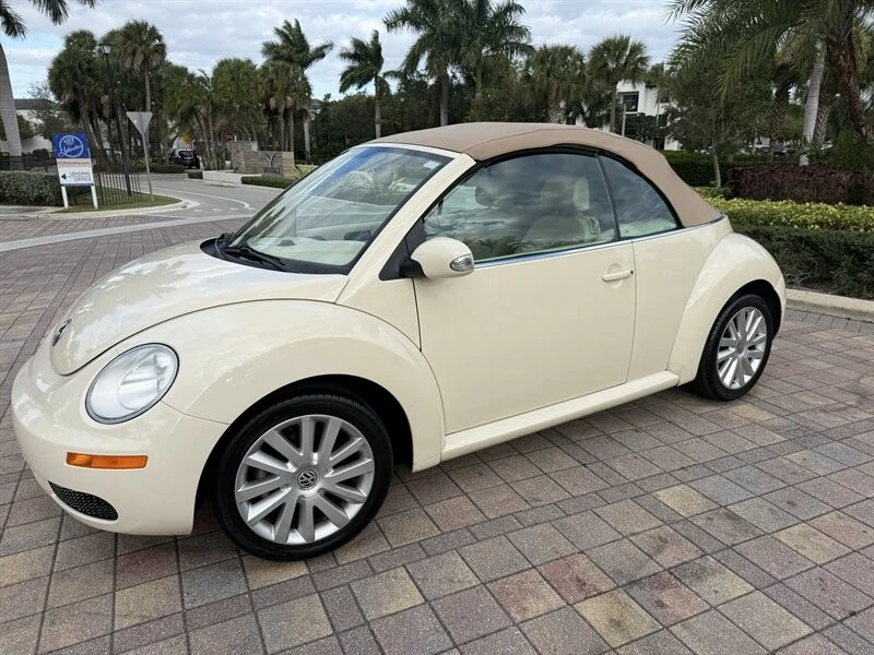 2008 Volkswagen New Beetle - Image 2 of 21