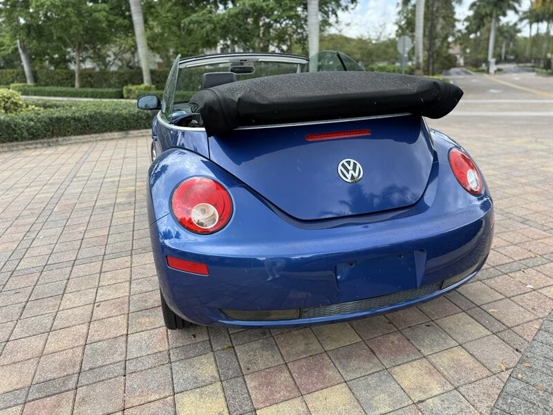 2008 Volkswagen New Beetle - Image 20 of 21