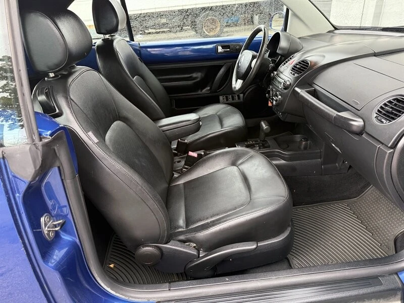 2008 Volkswagen New Beetle - Image 13 of 21