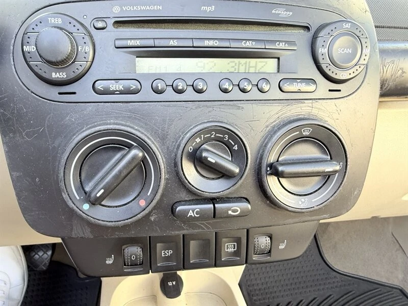 2008 Volkswagen New Beetle - Image 21 of 21