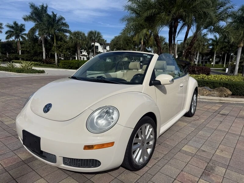 2008 Volkswagen New Beetle - Image 2 of 21