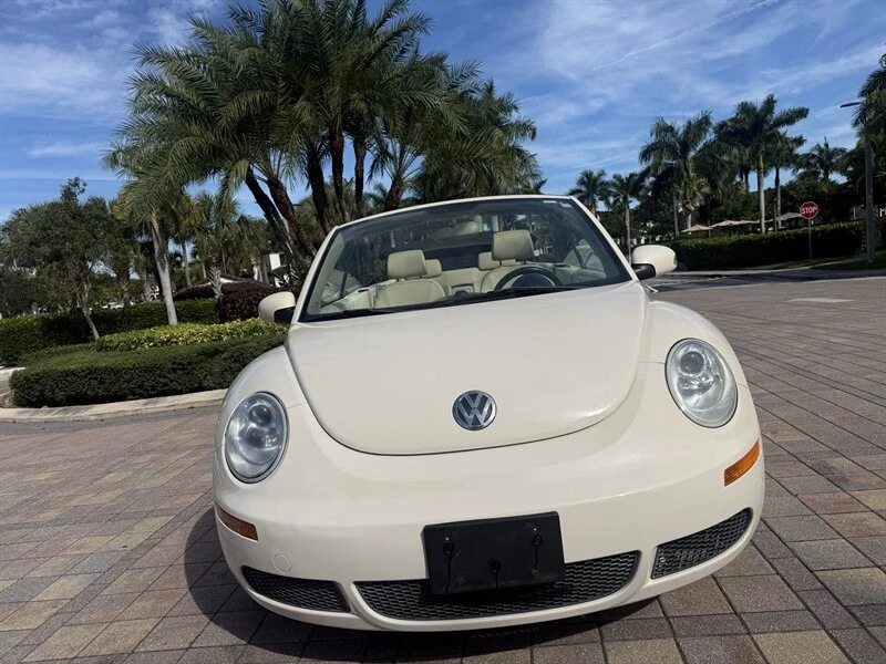 2008 Volkswagen New Beetle - Image 9 of 21