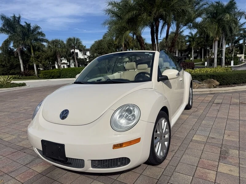 2008 Volkswagen New Beetle - Image 11 of 21