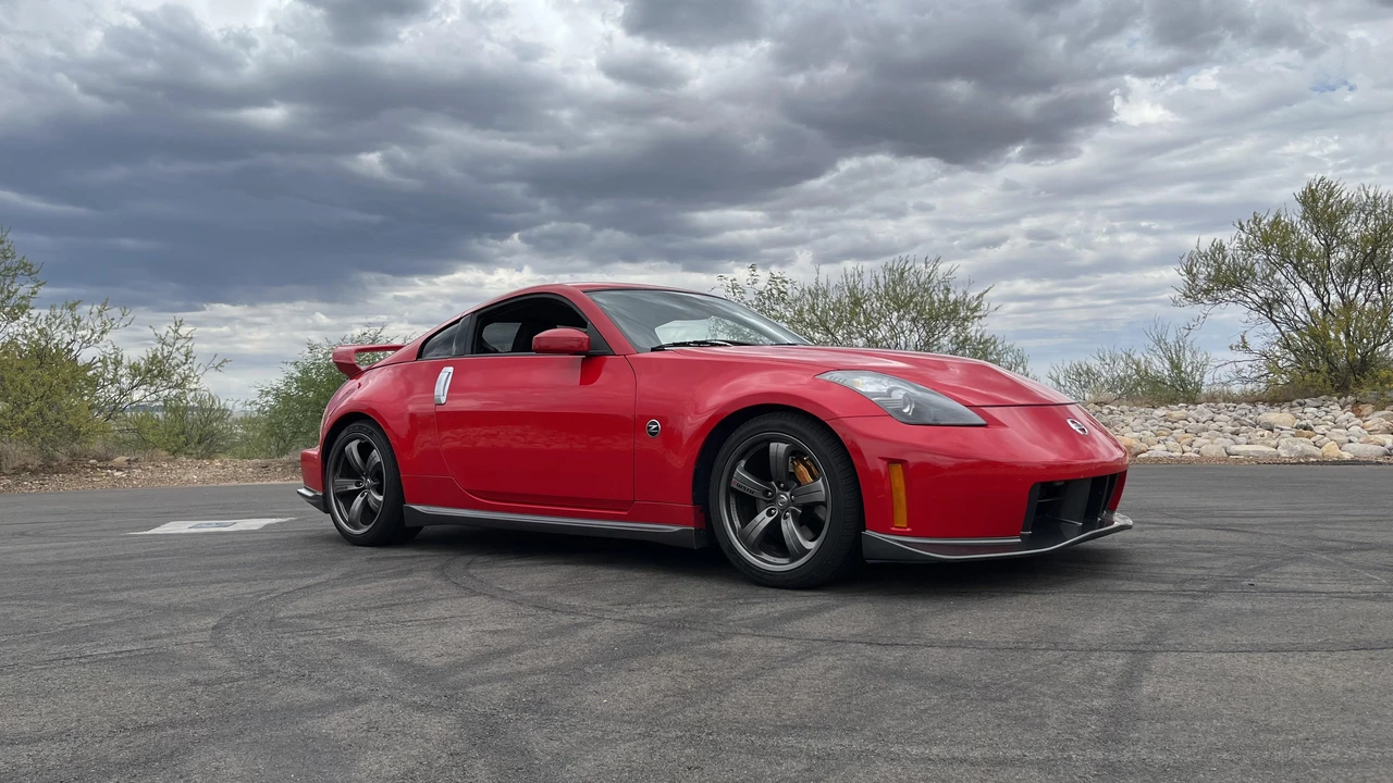 2008 Nissan 350Z 5th Gen - Image 16 of 31