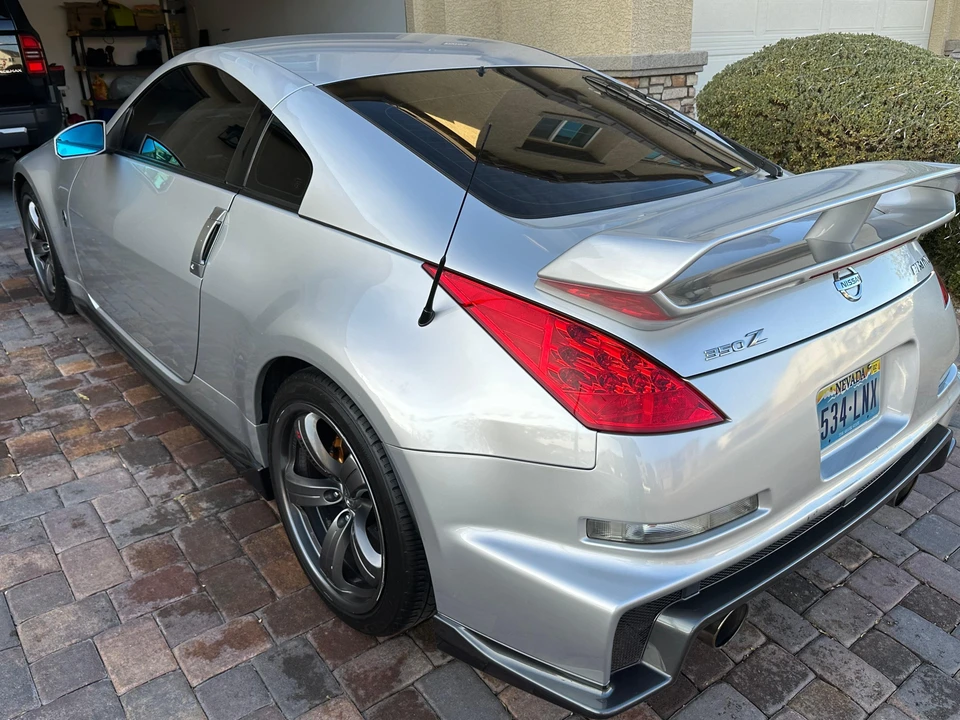 2008 Nissan 350Z 5th Gen - Image 11 of 31