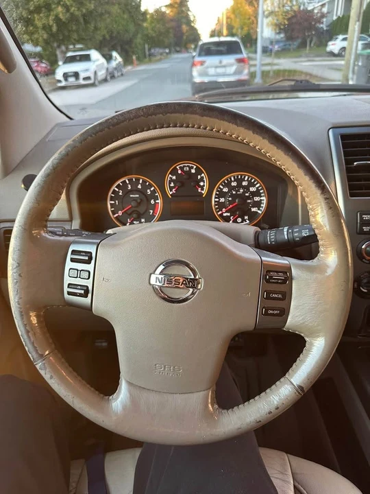 2008 Nissan Armada - Image 12 of 17