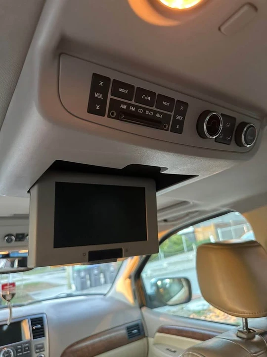2008 Nissan Armada - Image 16 of 17