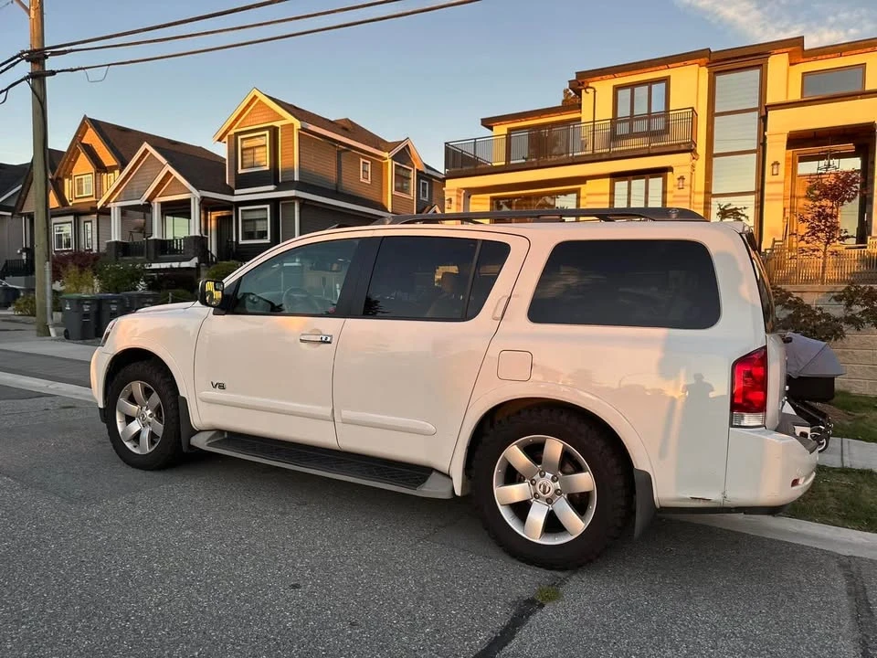 2008 Nissan Armada - Image 3 of 17