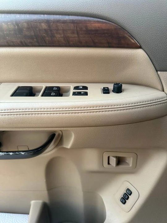 2008 Nissan Armada - Image 8 of 17