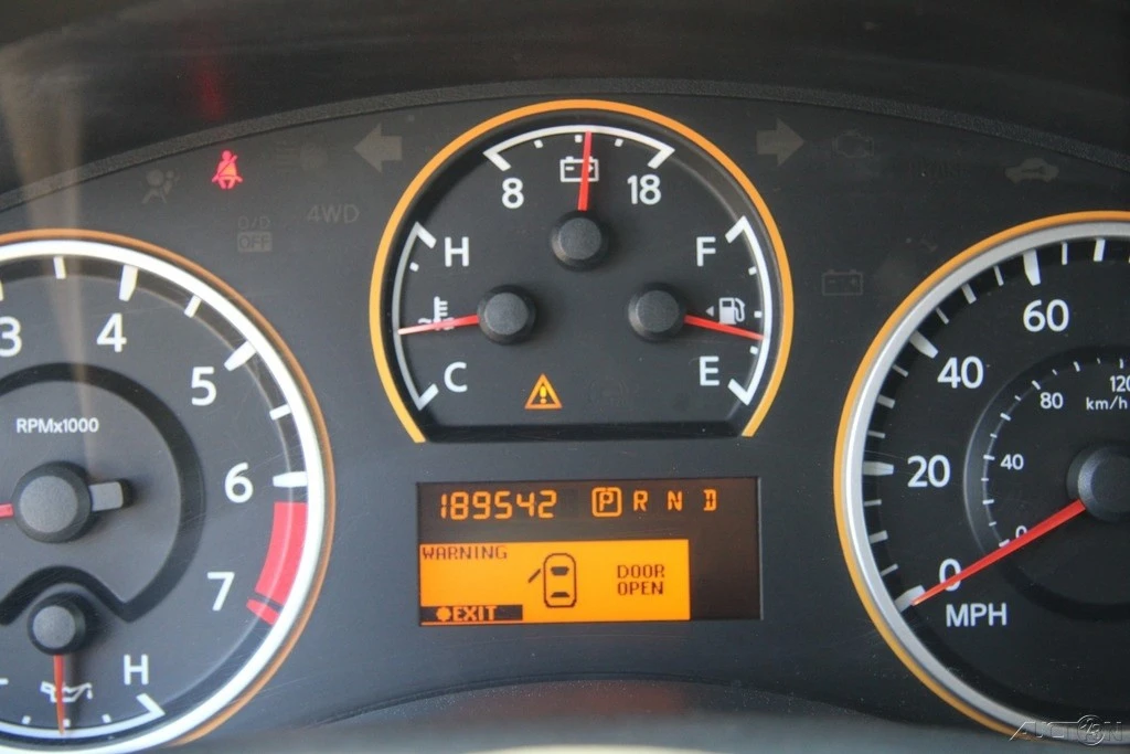 2008 Nissan Armada - Image 17 of 21