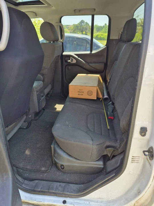 2008 Nissan Frontier 2nd Gen - Image 7 of 9