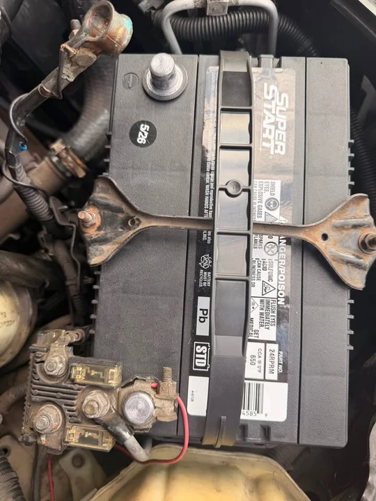 2008 Nissan Frontier 2nd Gen - Image 12 of 13