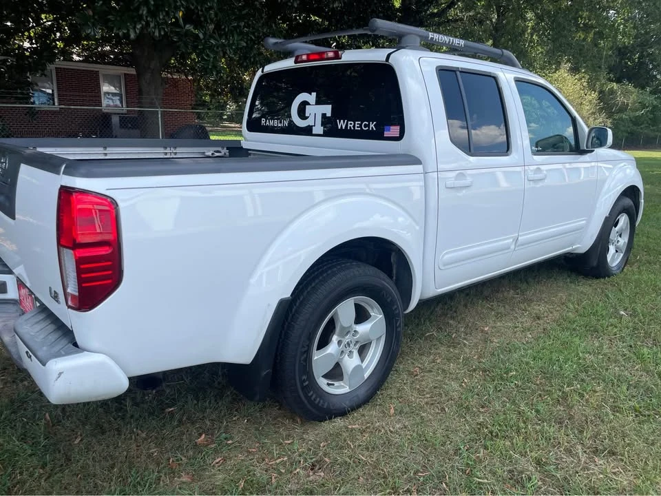 2008 Nissan Frontier 2nd Gen - Image 4 of 6