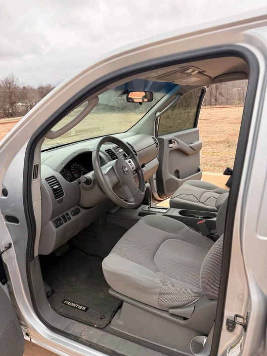 2008 Nissan Frontier 2nd Gen - Image 7 of 12