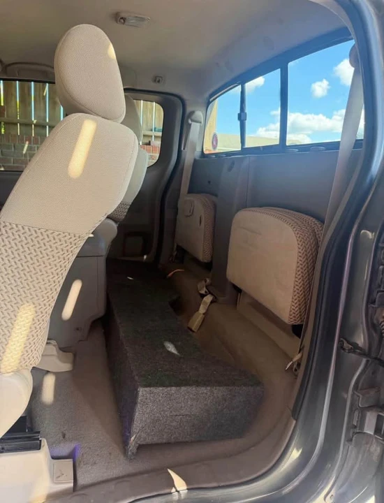 2008 Nissan Frontier 2nd Gen - Image 11 of 14