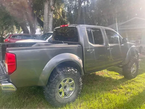 2008 Nissan Frontier Nismo Pickup 2D 6 ft