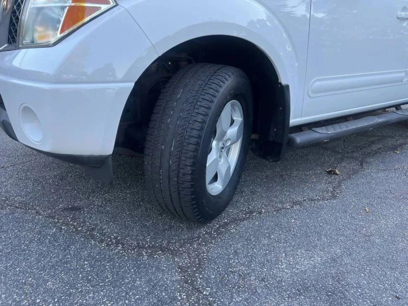 2008 Nissan Frontier 2nd Gen - Image 11 of 12