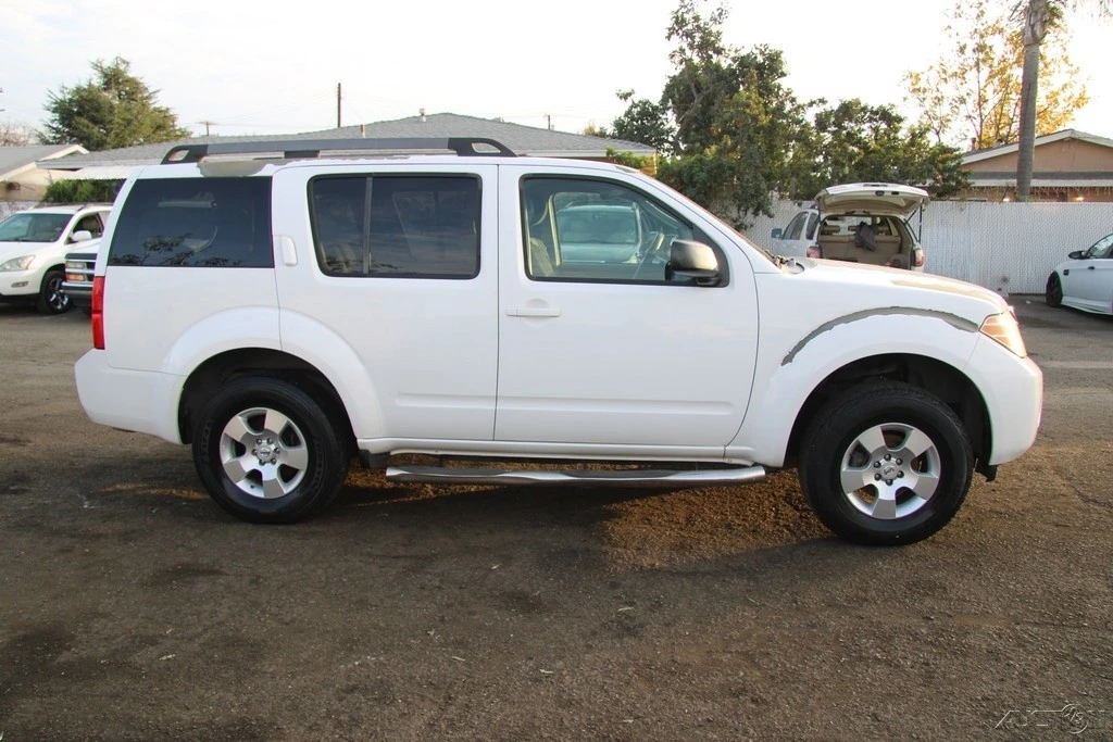 2008 Nissan Pathfinder 3rd Gen - Image 3 of 21