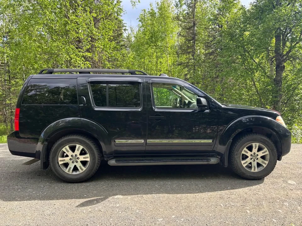 2008 Nissan Pathfinder 3rd Gen - Image 9 of 16
