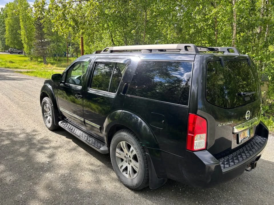 2008 Nissan Pathfinder 3rd Gen - Image 6 of 16