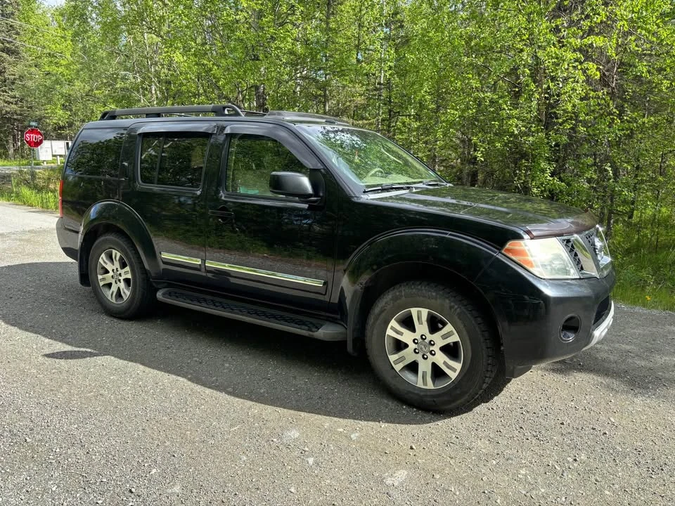 2008 Nissan Pathfinder 3rd Gen - Image 3 of 16