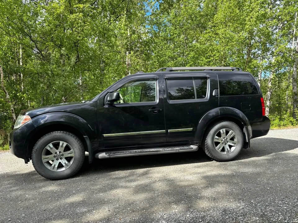 2008 Nissan Pathfinder 3rd Gen - Image 4 of 16