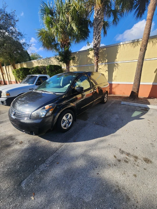 2008 Nissan Quest - Image 2 of 10