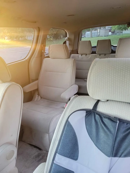 2008 Nissan Quest - Image 6 of 12