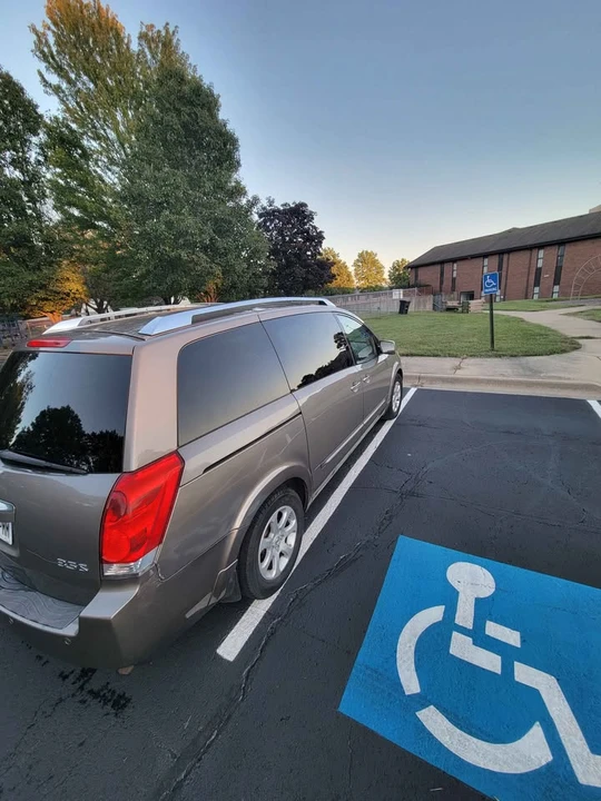 2008 Nissan Quest - Image 9 of 12