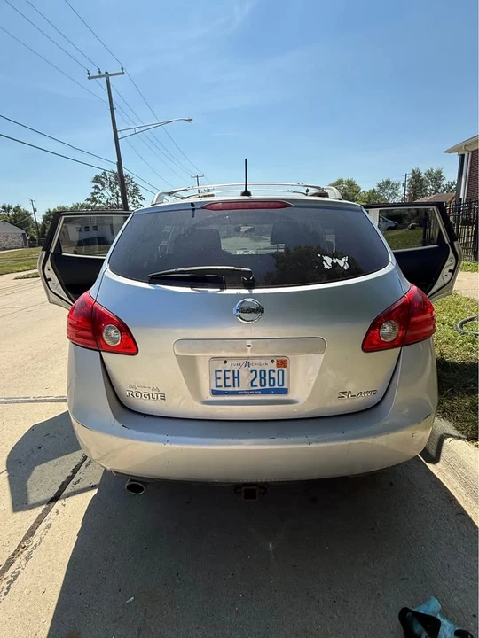 2008 Nissan Rogue - Image 2 of 8
