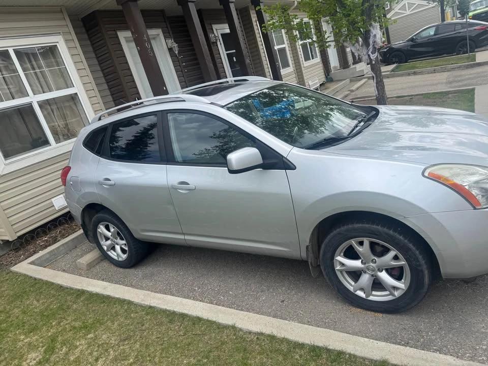 2008 Nissan Rogue - Image 2 of 8