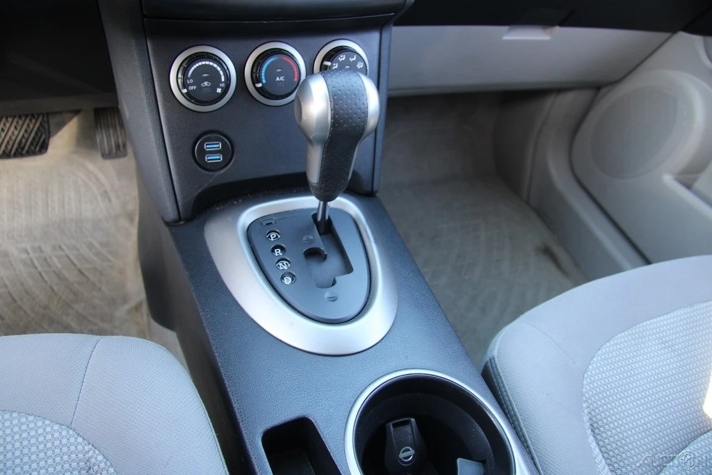 2008 Nissan Rogue - Image 18 of 21