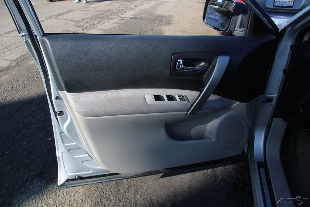 2008 Nissan Rogue - Image 12 of 21