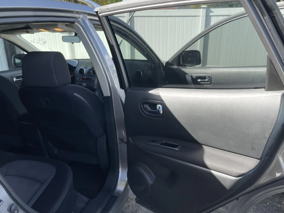2008 Nissan Rogue - Image 17 of 19