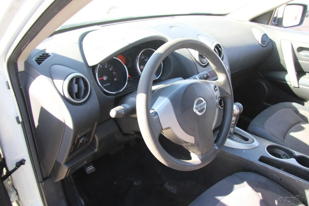 2008 Nissan Rogue - Image 13 of 21