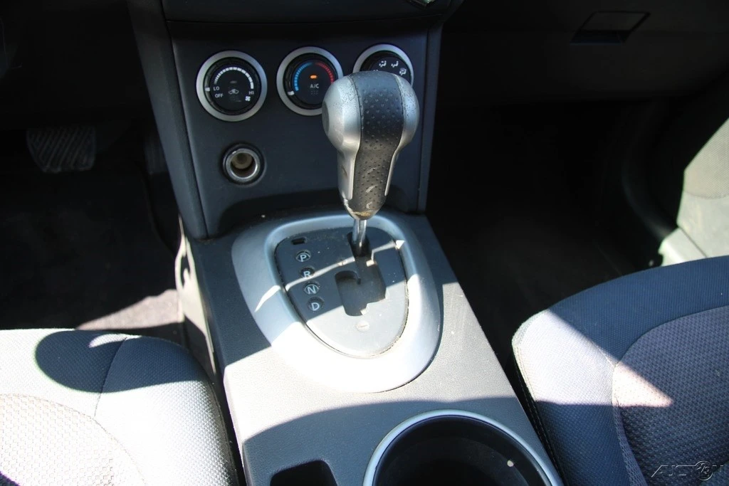 2008 Nissan Rogue - Image 19 of 21
