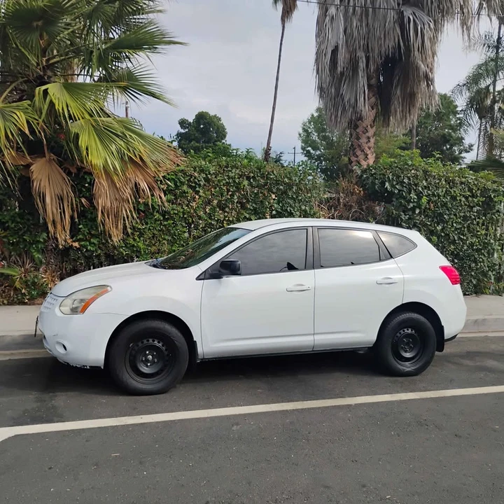 2008 Nissan Rogue - Image 2 of 7