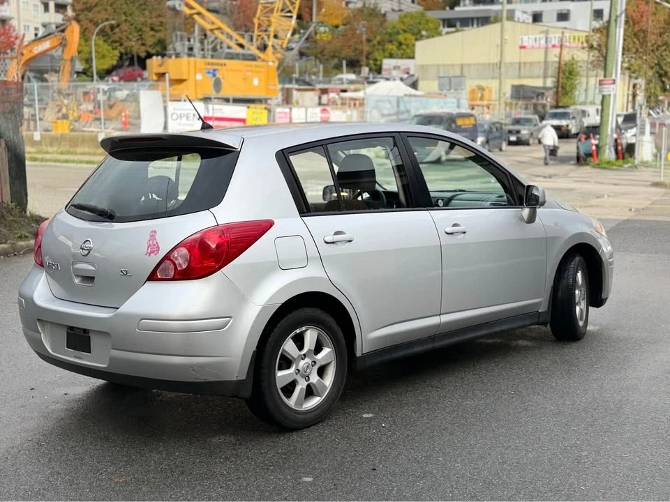 2008 Nissan Versa - Image 3 of 10