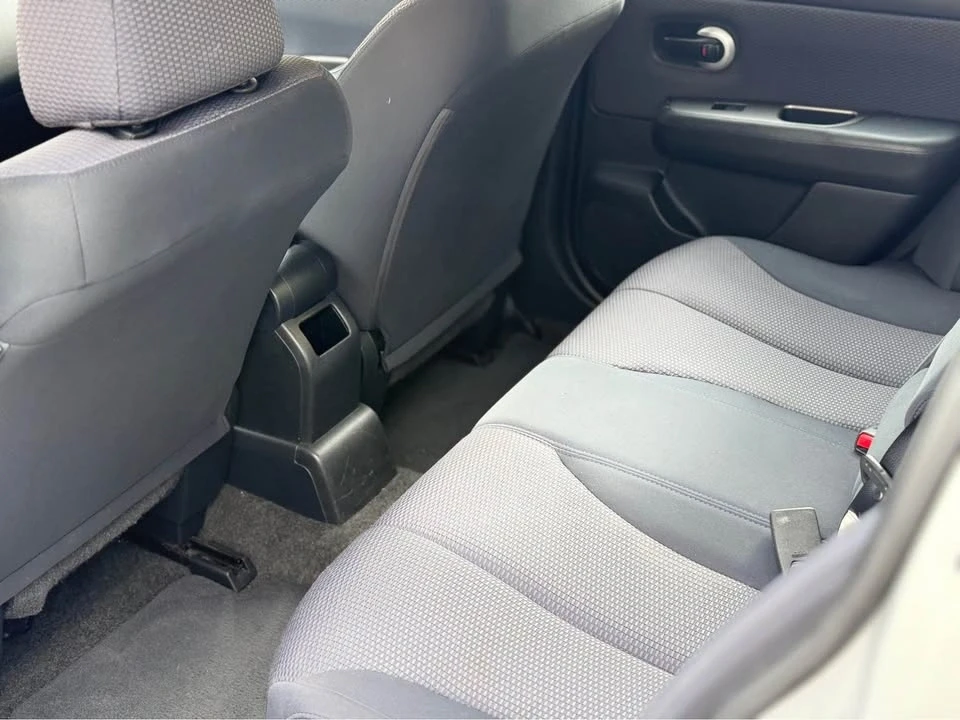 2008 Nissan Versa - Image 10 of 10