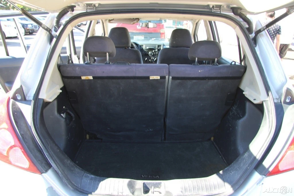 2008 Nissan Versa - Image 21 of 21