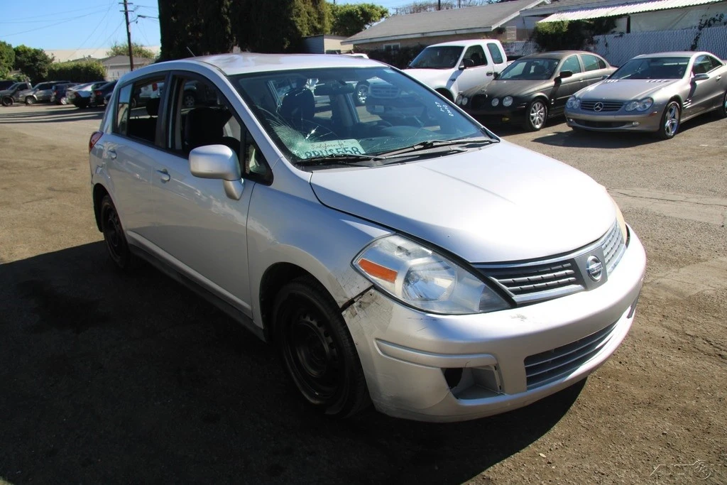 2008 Nissan Versa - Image 8 of 21