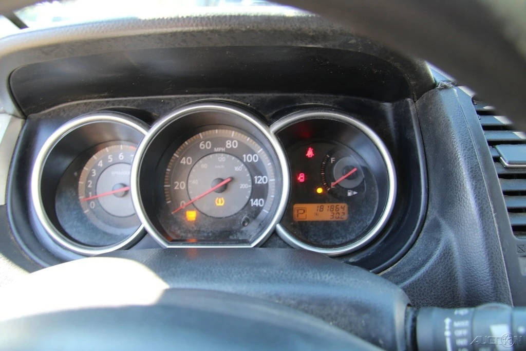 2008 Nissan Versa - Image 14 of 21