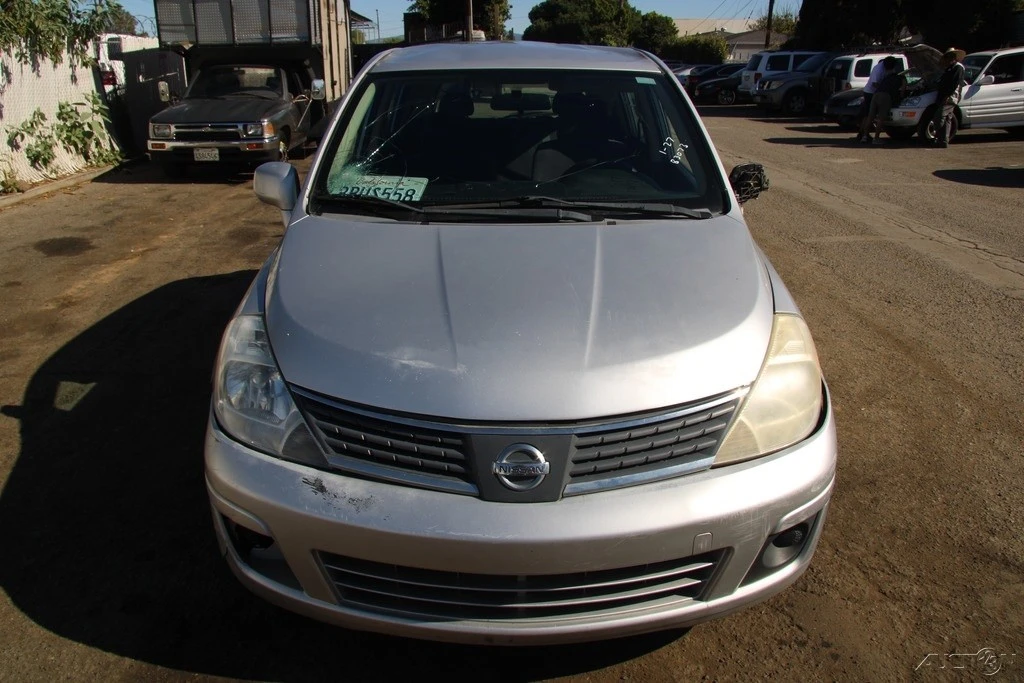 2008 Nissan Versa - Image 9 of 21