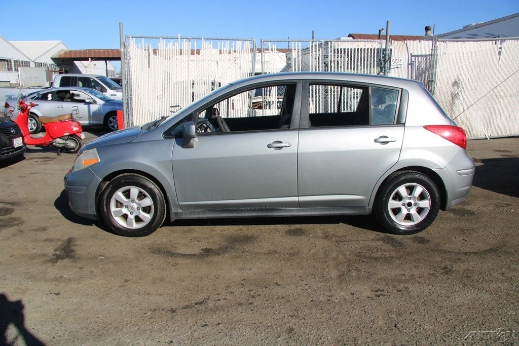 2008 Nissan Versa - Image 3 of 21
