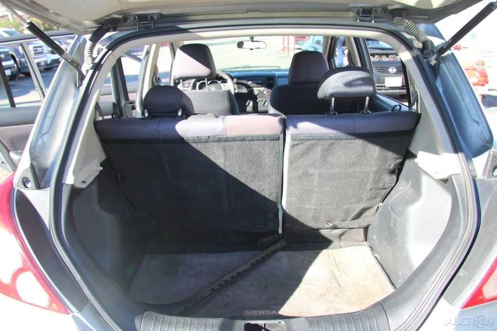 2008 Nissan Versa - Image 20 of 21